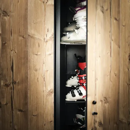 شقة غالزيغ لودج *