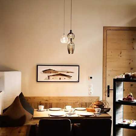 Galzig Apartment