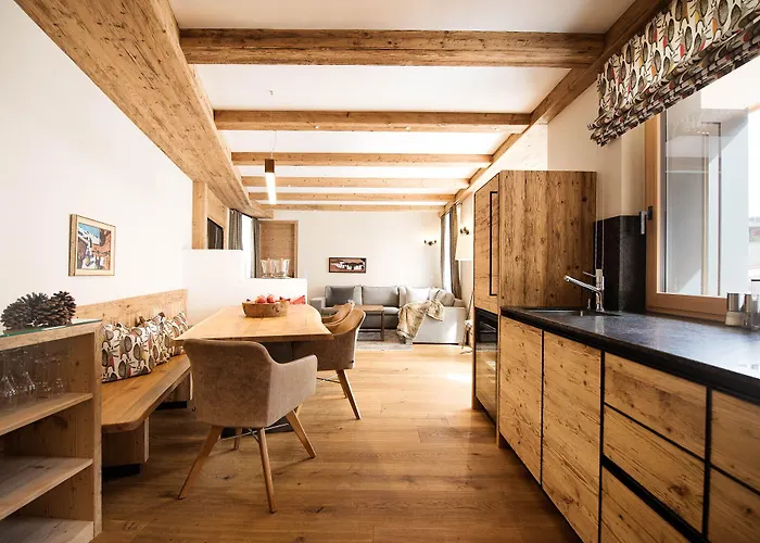 شقة غالزيغ لودج *